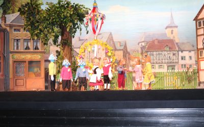 Ostermärchen: Besuch vom „Eierplanet“