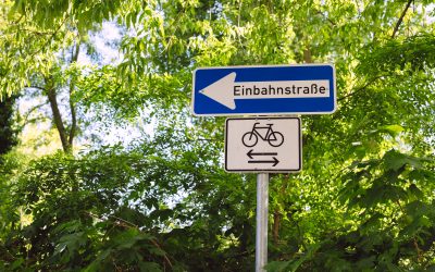 Köln-Bayenthal: Abschnitte der Cäsarstraße und Schillerstraße werden Einbahnstraßen