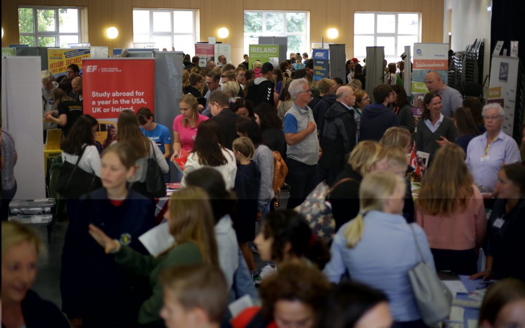 Jetzt Zukunftspläne schmieden und zu Auslandsaufenthalten informieren