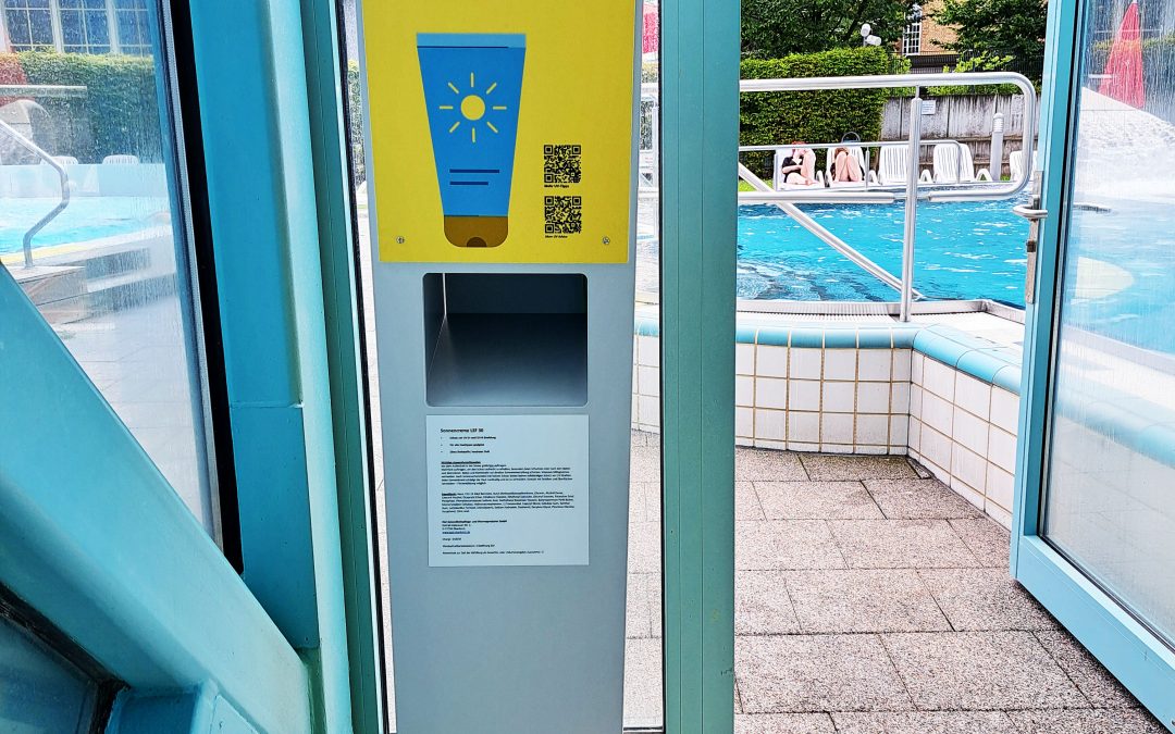Neue Sonnencremespender in drei Kölner Freibädern