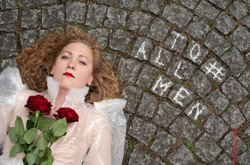 Audiowalk-Performance zum Thema Femizide