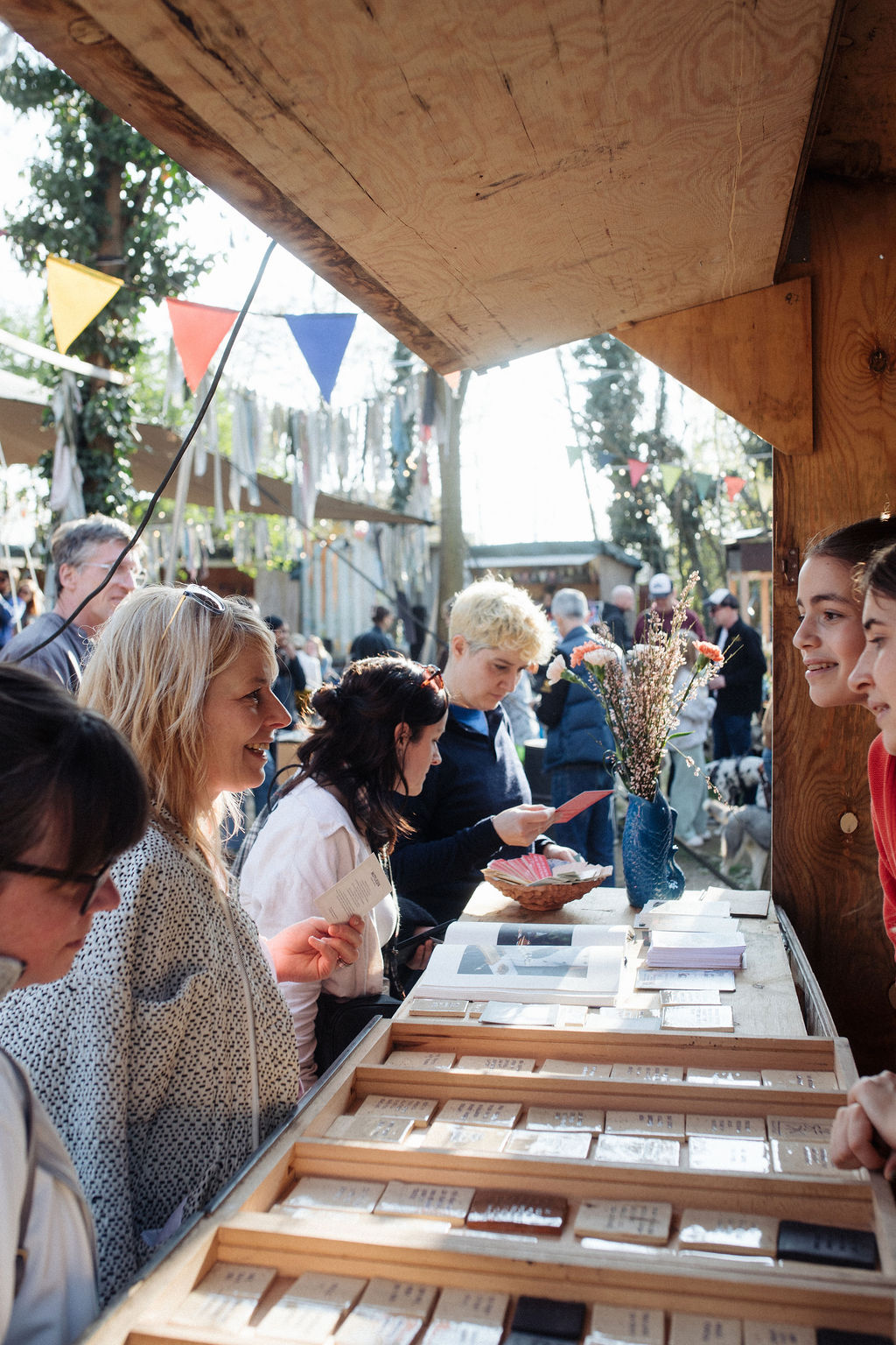 MINI DESIGNMARKT April.April.