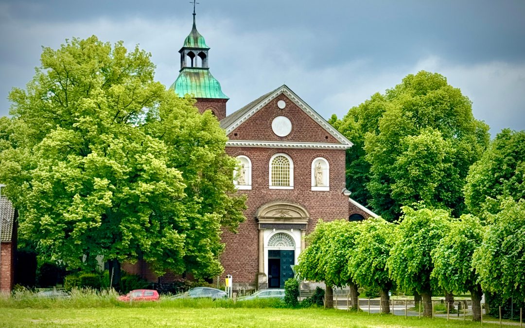 Katholische Kirche im Rheinbogen: diverse Veranstaltungen für Jung und Alt